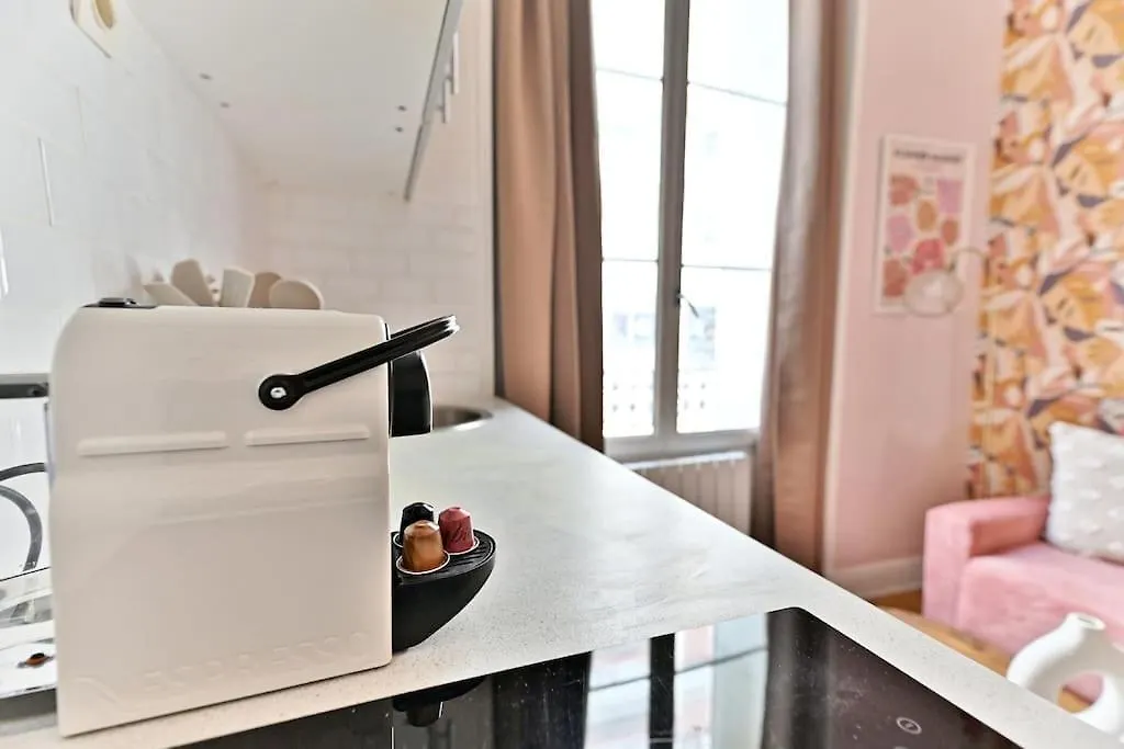 Magnifique Appartement Neuf Rose Paris 14Eme 0*,