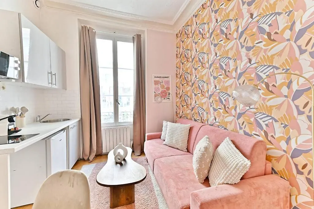 Magnifique Appartement Neuf Rose Paris 14Eme